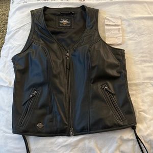 Ladies 2x Leather Harley Vest- Black